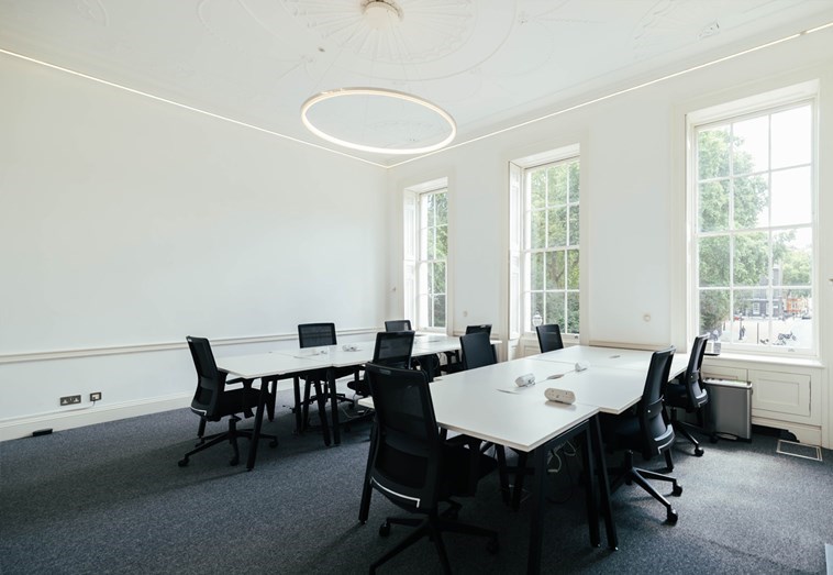 OXFORD SUITE