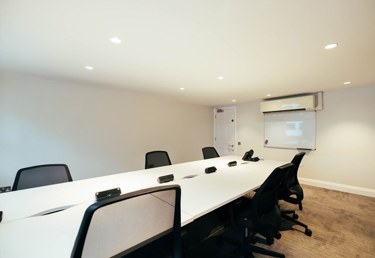 PRICE SUITE