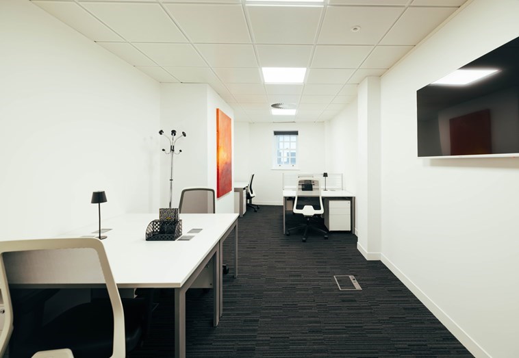 SUITE 207