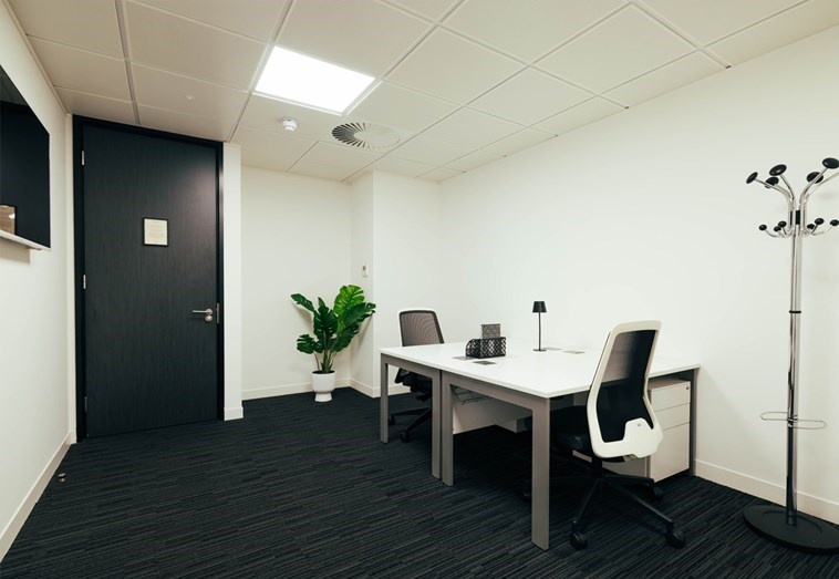 SUITE 207