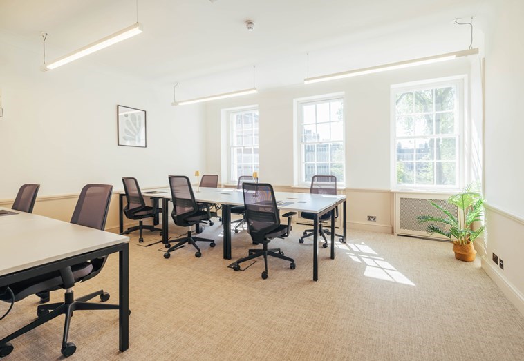 WARWICK SUITE
